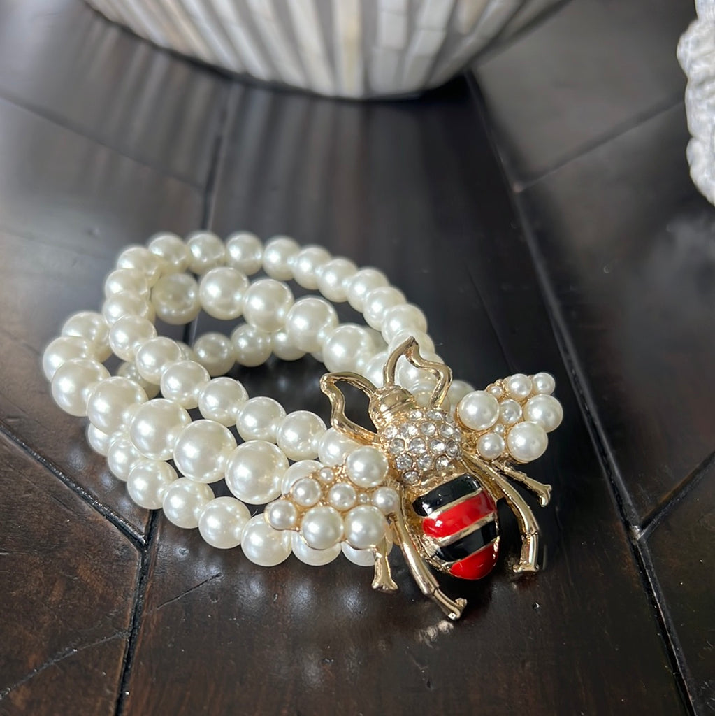 Bee pearl bracelet