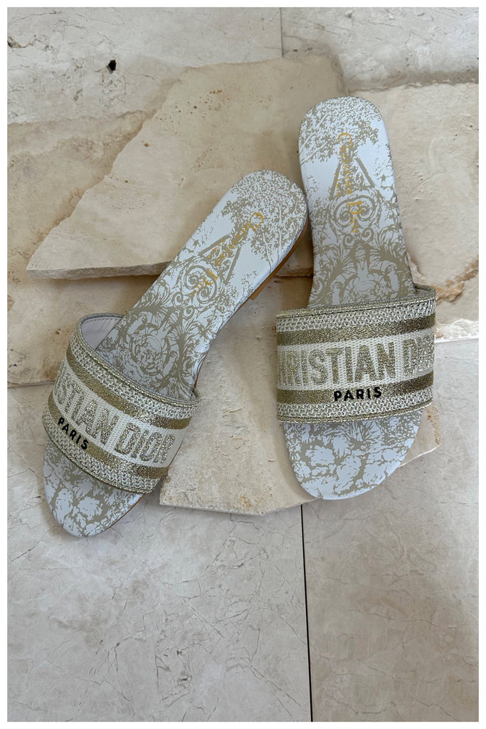 Ari Sandal (Gold)